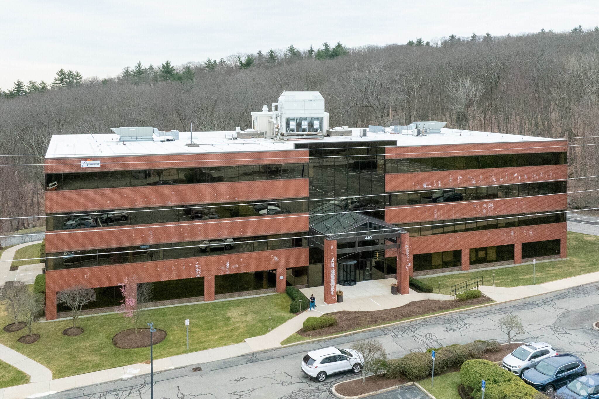 410 Totten Pond Rd, Waltham, MA for Rent