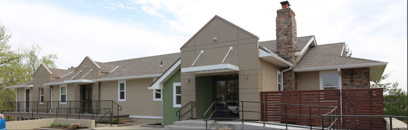 2601 NE Kendallwood Pky, Gladstone, MO for Rent