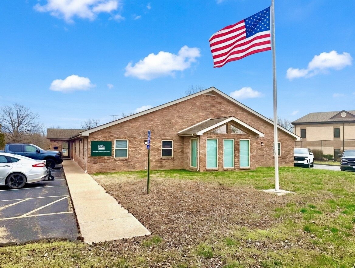 808-810 Progress Dr, Farmington, MO for Sale