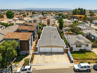 Redondo Beach, CA Apartments - 2204 Carnegie Ln