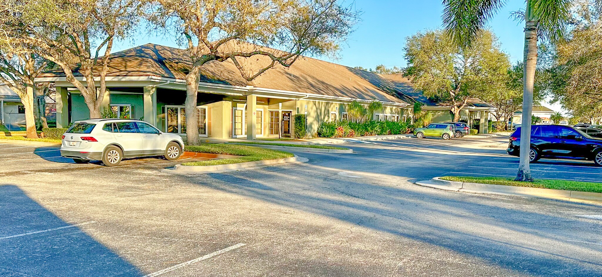 1260 37th St Vero Beach, FL 32960 Office Property for Lease on