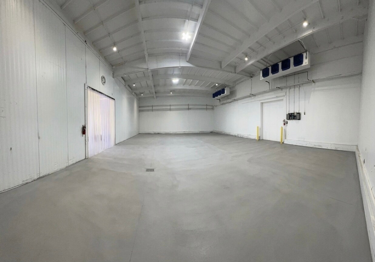 940 Stanford Ave, Los Angeles, CA for Rent