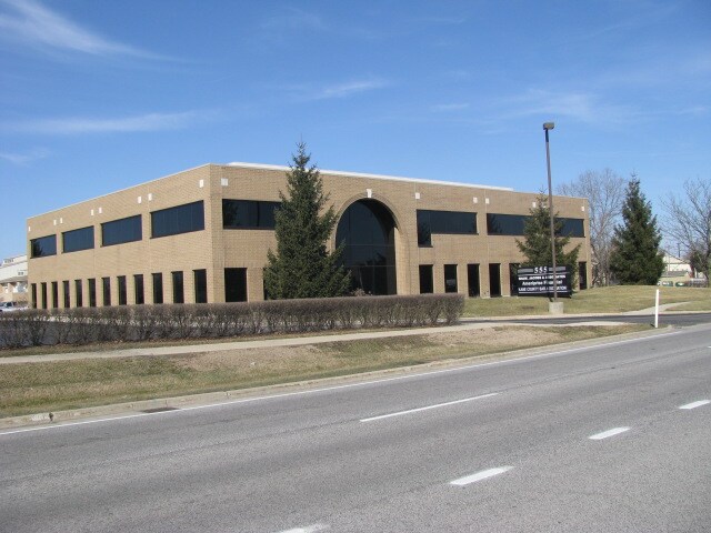 555 S Randall Rd, St Charles, IL for Sale