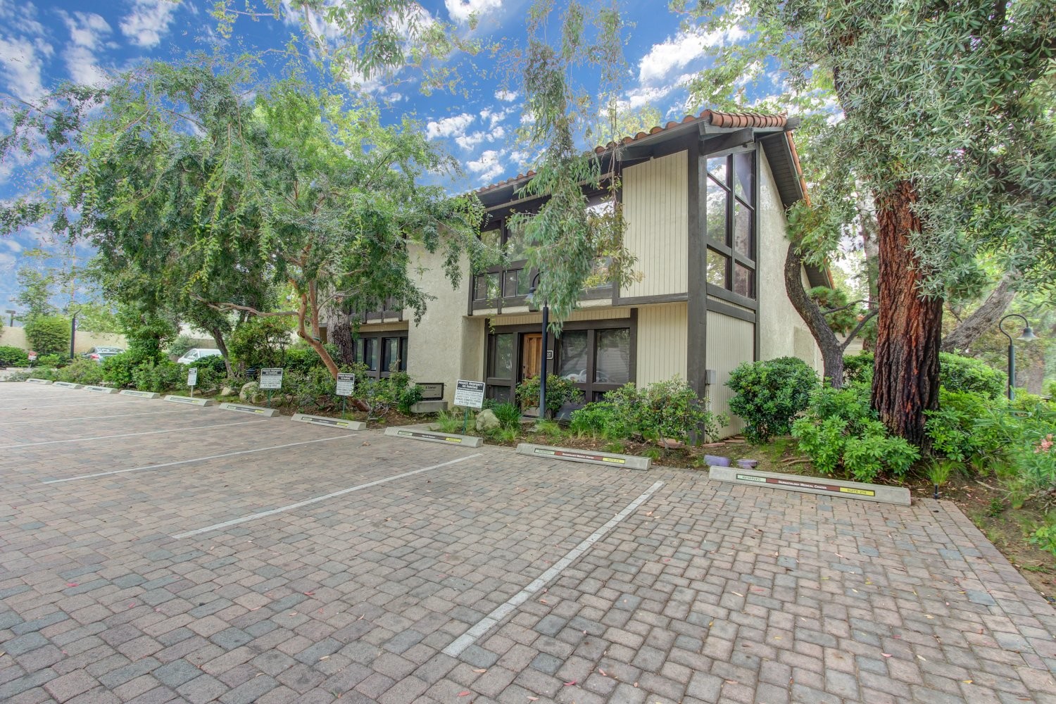 23501 Park Sorrento, Calabasas, CA for Rent