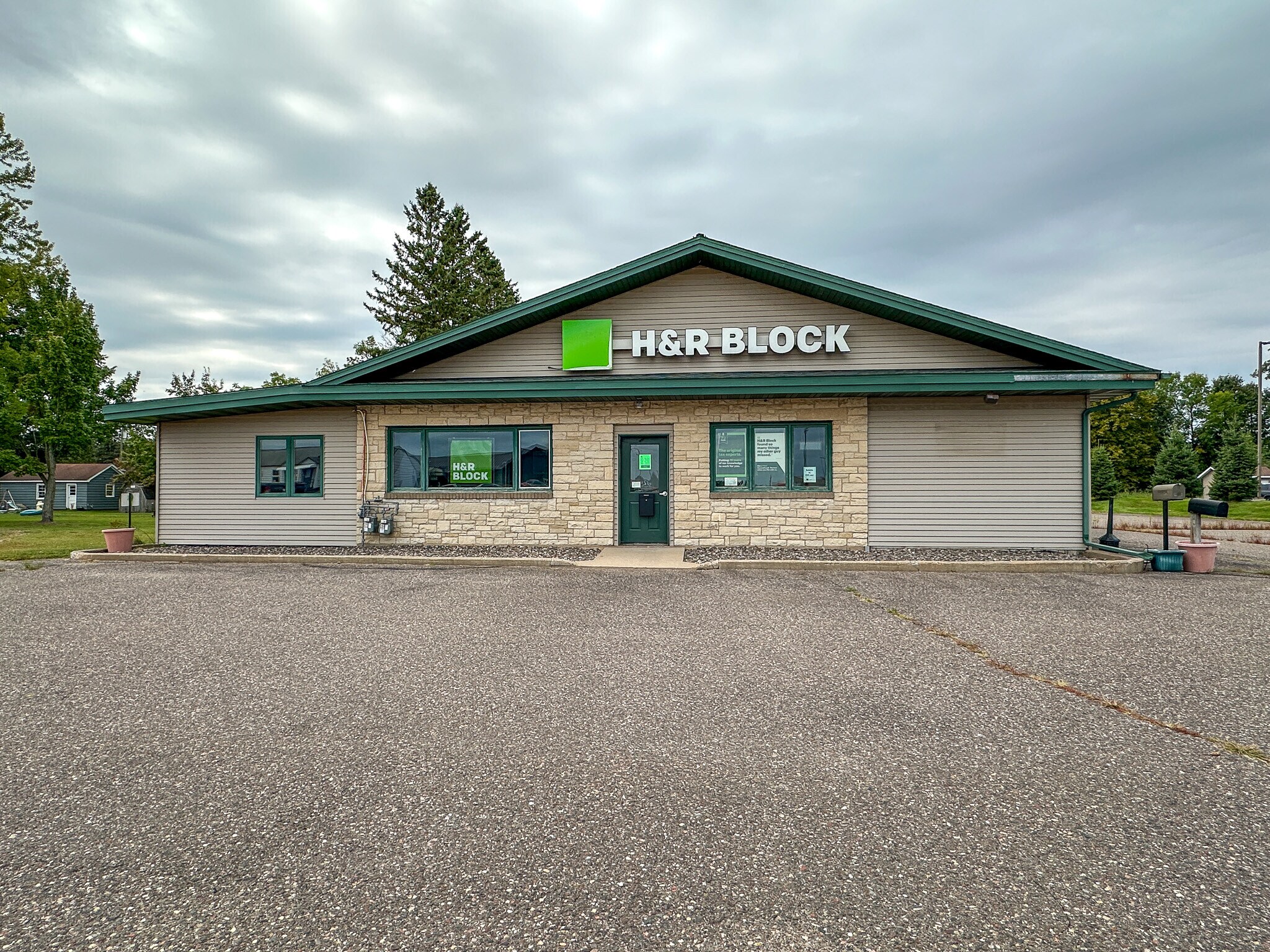233 S 8th St, Medford, WI for Sale