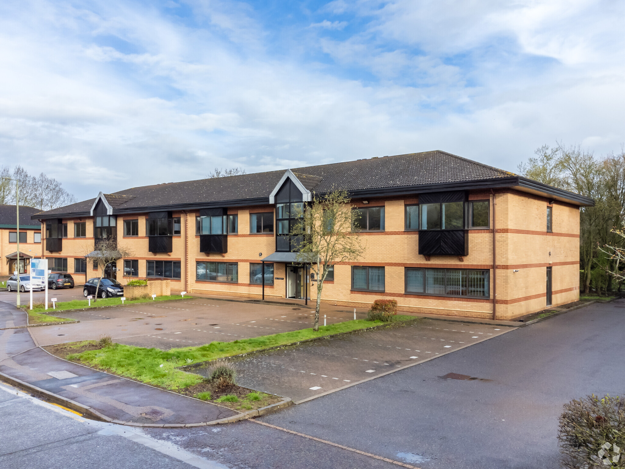 17-18 Thorney Leys Park, Witney, OXF for Rent