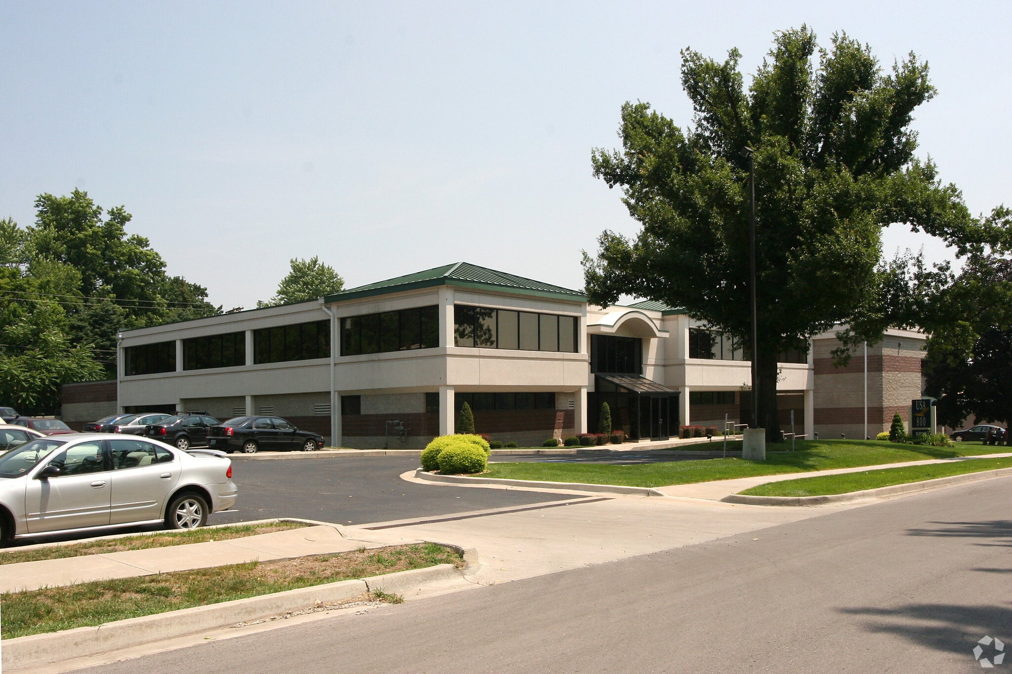 9808 E 66th Ter, Raytown, MO for Sale
