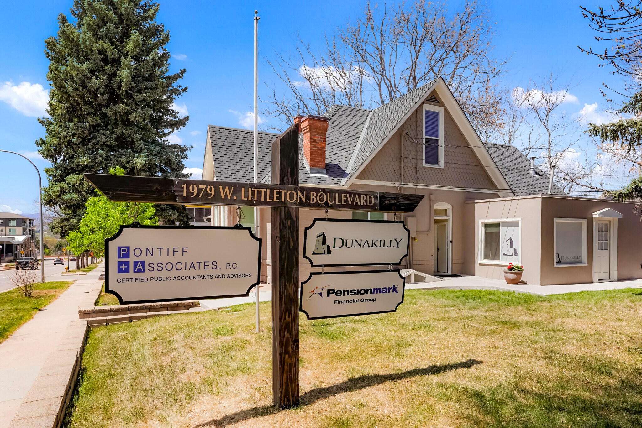 1979 W Littleton Blvd, Littleton, CO for Sale