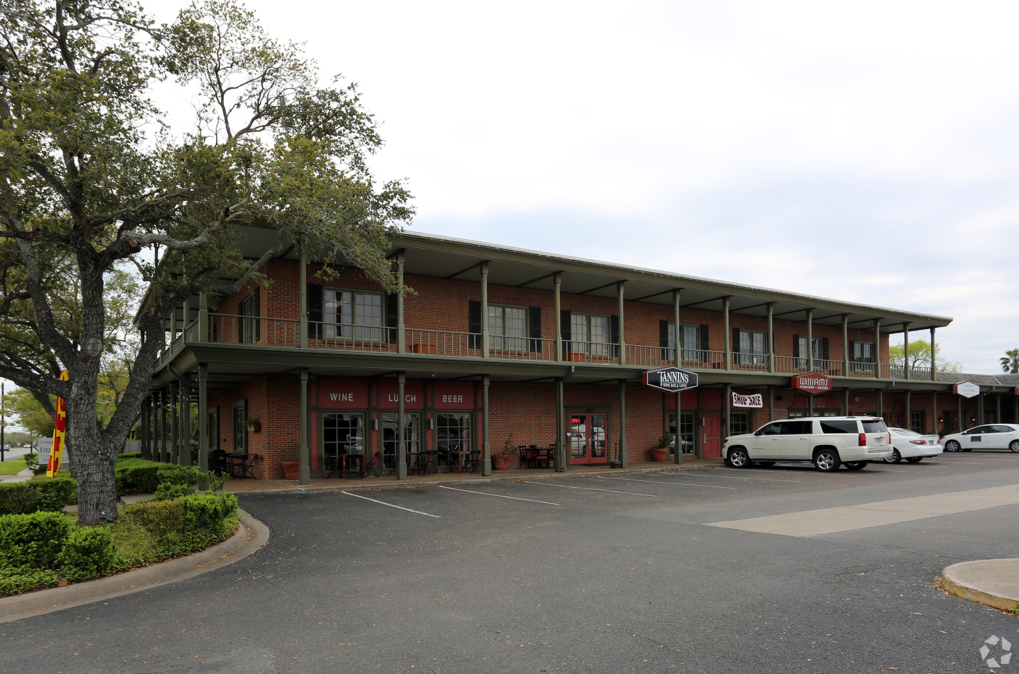 3801-3853 S Alameda St, Corpus Christi, TX for Rent