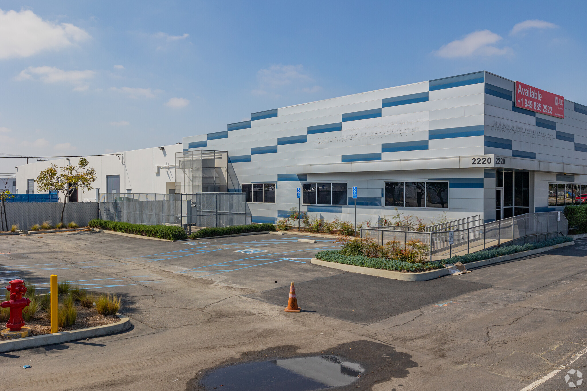 2220 E Cerritos Ave Anaheim, CA 92806 Industrial Property for Lease