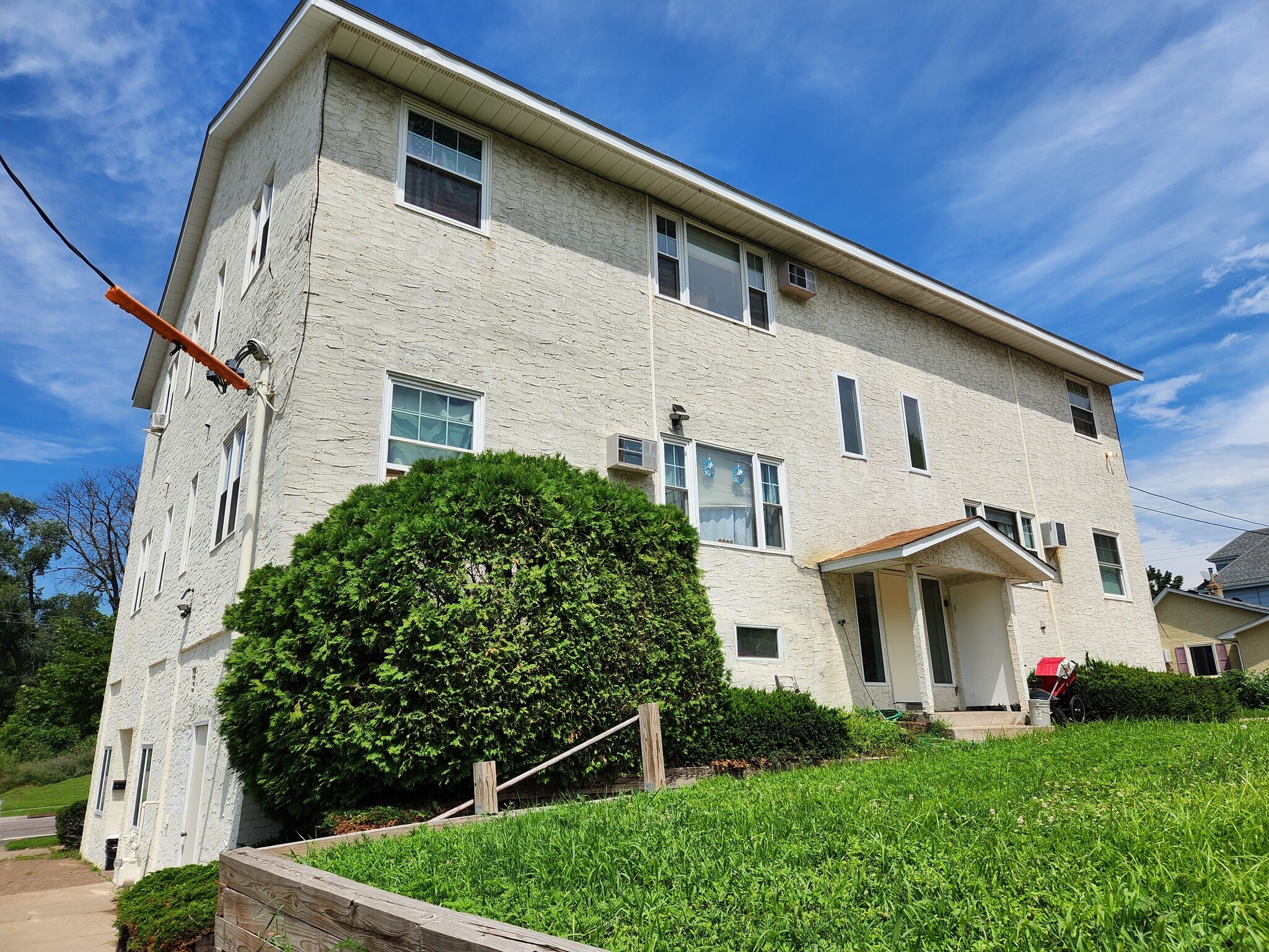 30 Baker St W, Saint Paul, MN for Sale
