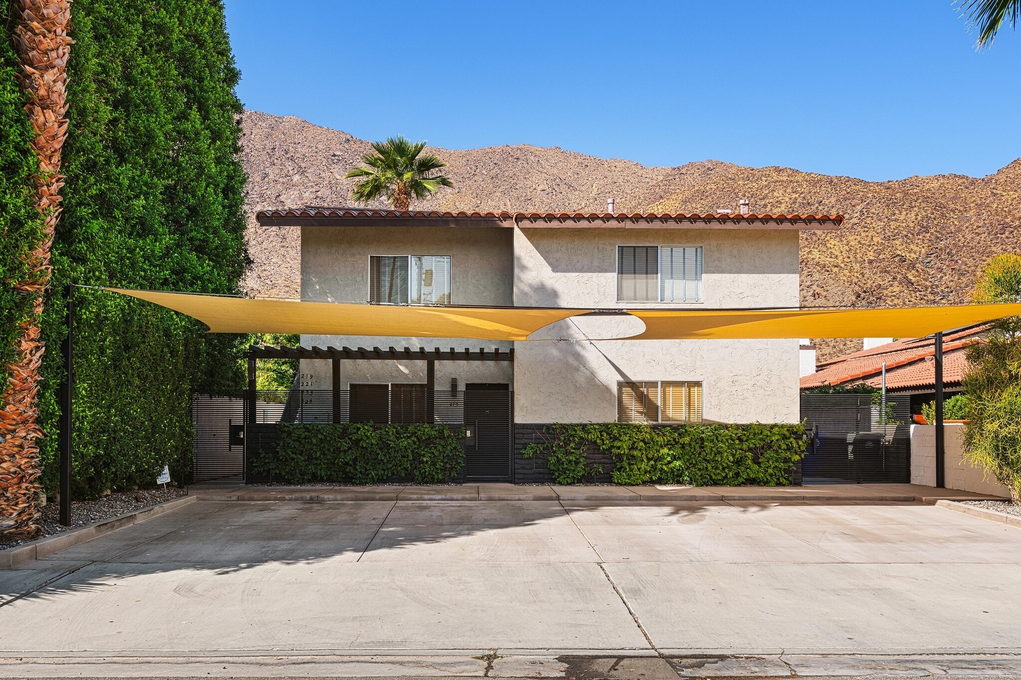 219-225 S Cahuilla Rd, Palm Springs, CA for Sale