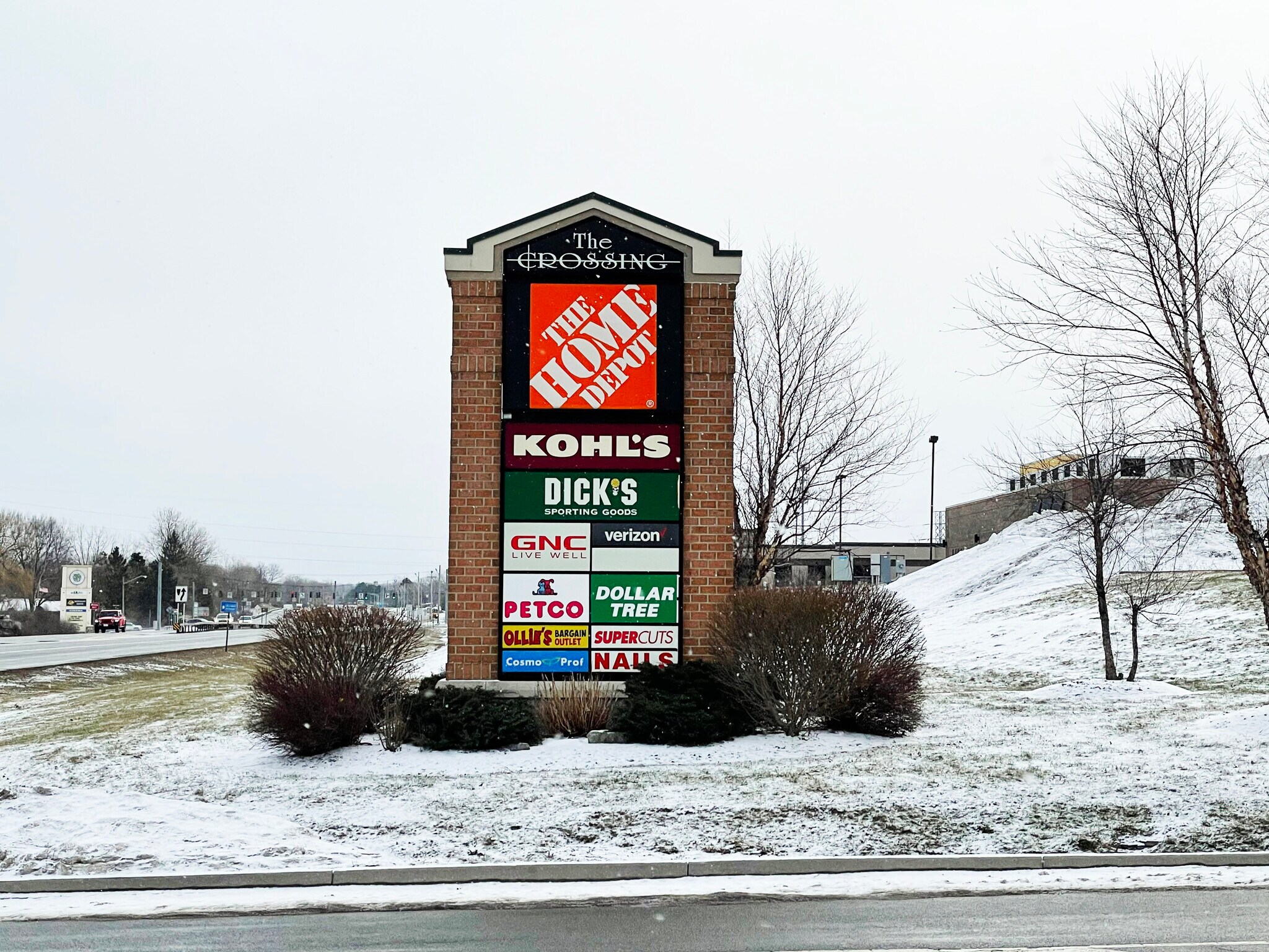 15781640 Clark Street Rd Auburn, NY 13021 Shopping Center Property