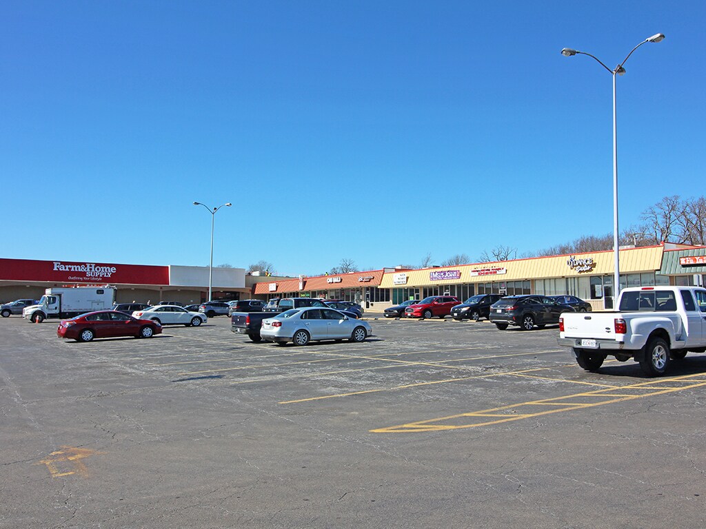 4517-4560 Gravois Rd, High Ridge, MO for Rent