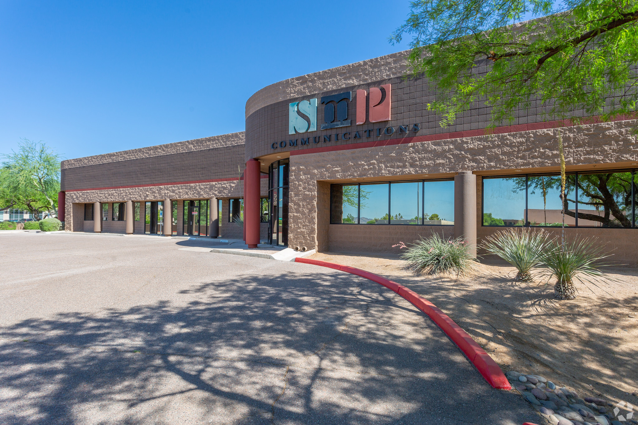 7626 E Greenway Rd, Scottsdale, AZ for Rent