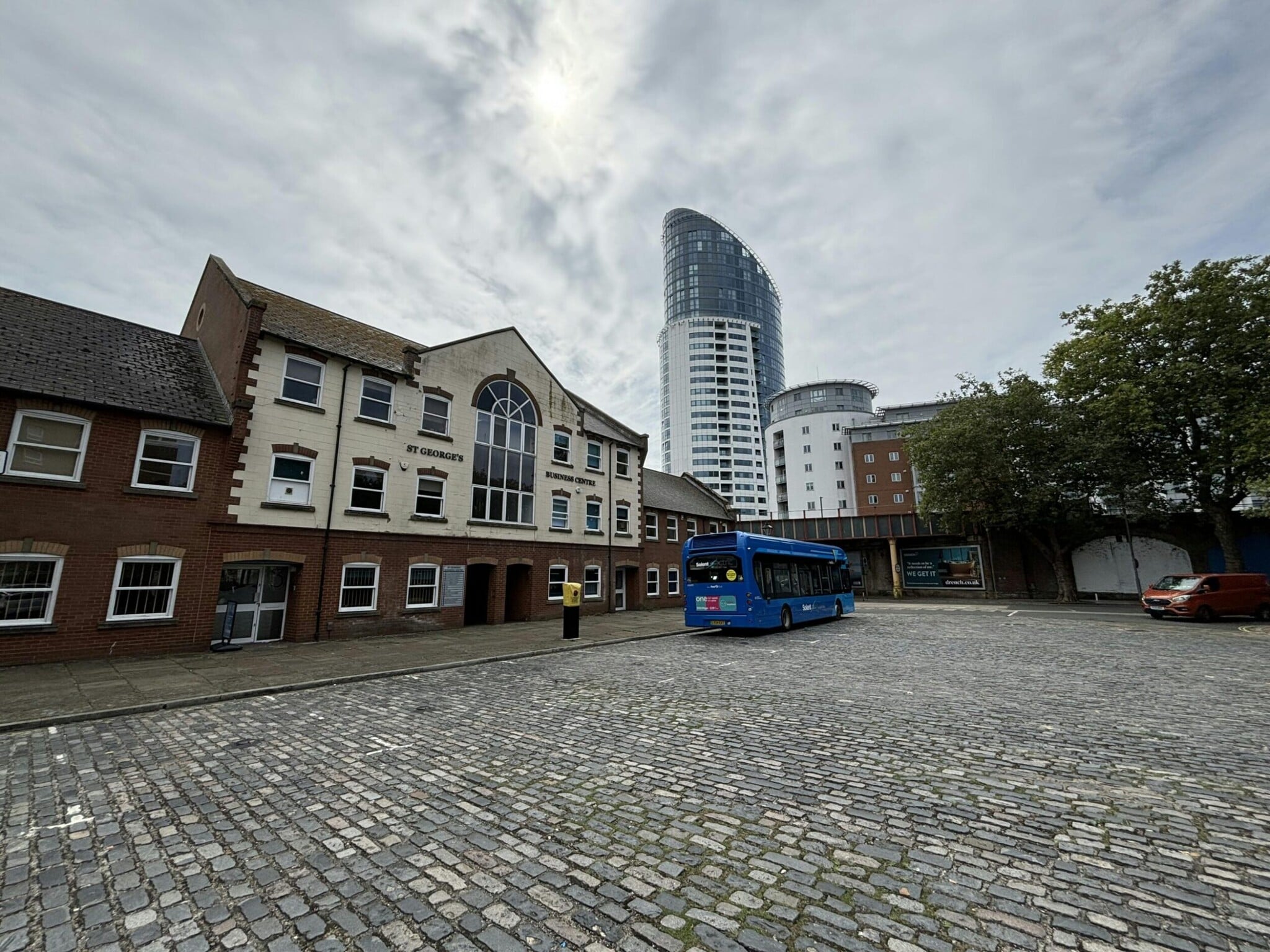 St Georges Sq, Portsmouth, HAM for Rent