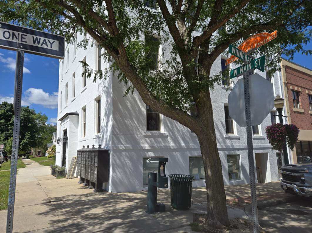 202 W Main St, Decorah, IA for Sale