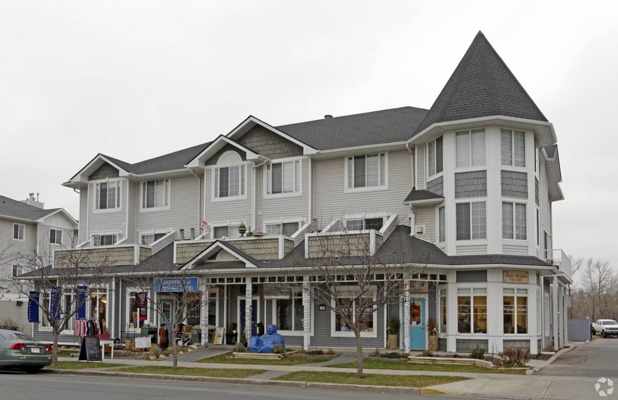 21 N Railway St, Okotoks, AB for Rent