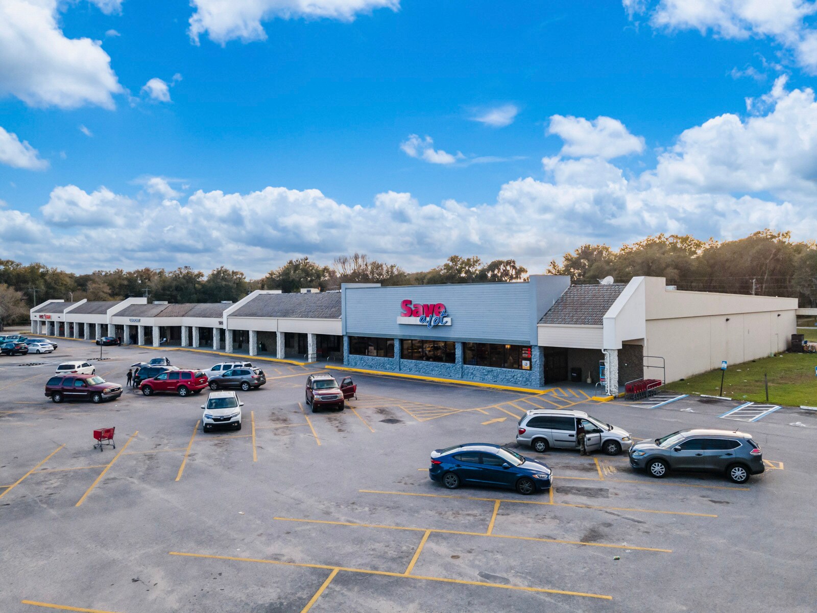 915 N Summit St, Crescent City, FL for Rent