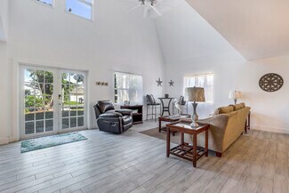 Naples, FL undefined - 778 100th Ave N