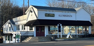 Wilton, CT Storefront Retail/Office - 23 Danbury Rd