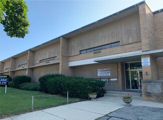 West Allis, WI Schools - 1526 S 72nd St