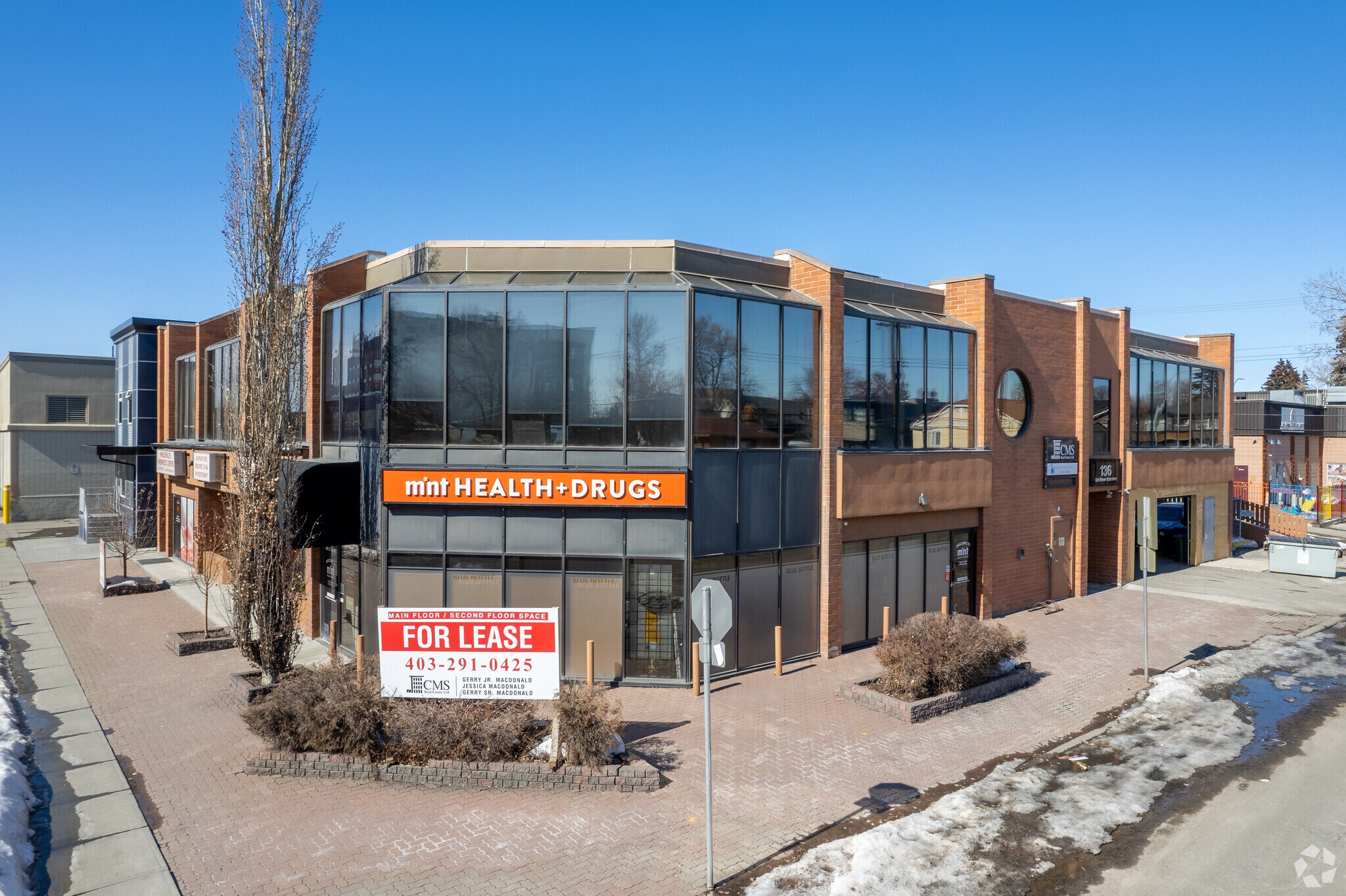 136 17th Ave NE, Calgary, AB for Rent