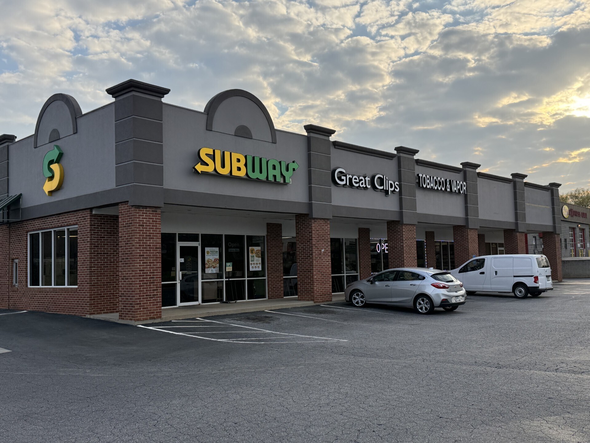 15 Ray E Talley Ct, Simpsonville, SC for Sale