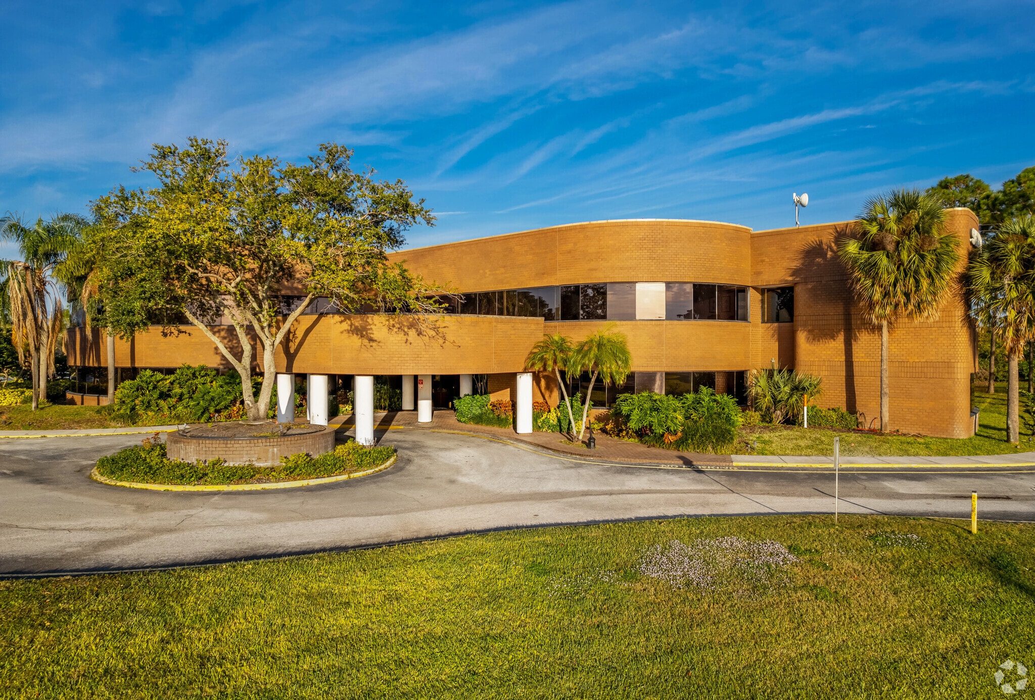 13575 58th St N, Clearwater, FL for Sale