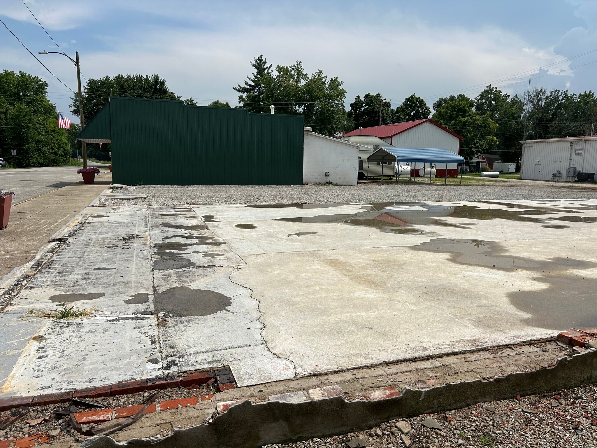 107 Main st, Hutsonville, IL for Sale