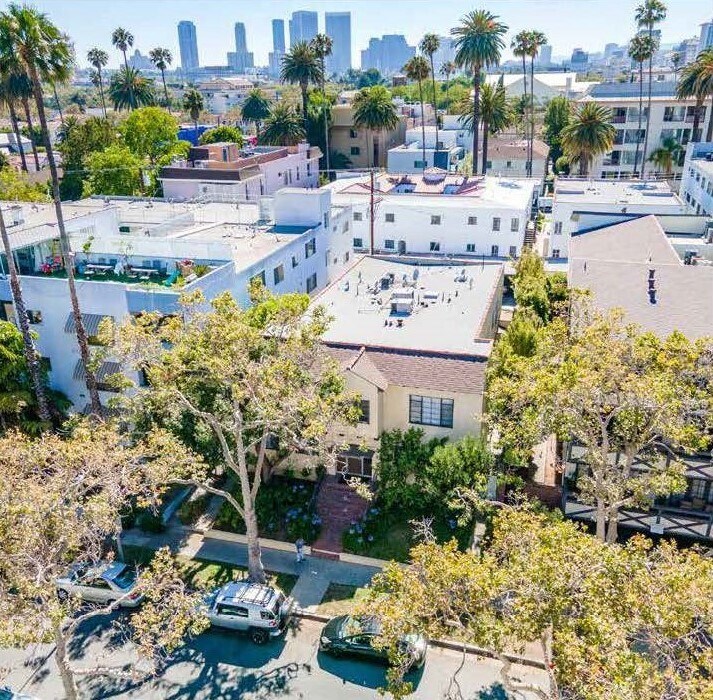 149 S Oakhurst Dr Beverly Hills, CA 90212 MultiFamily Property for