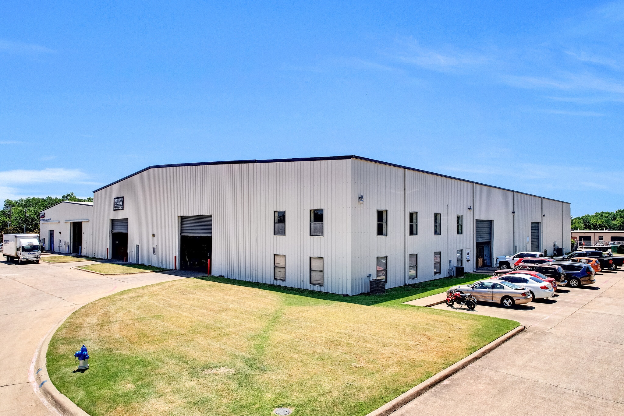 190 Industrial Blvd, McKinney, TX for Sale