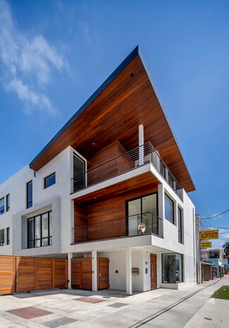 311 & 315 Culver Blvd