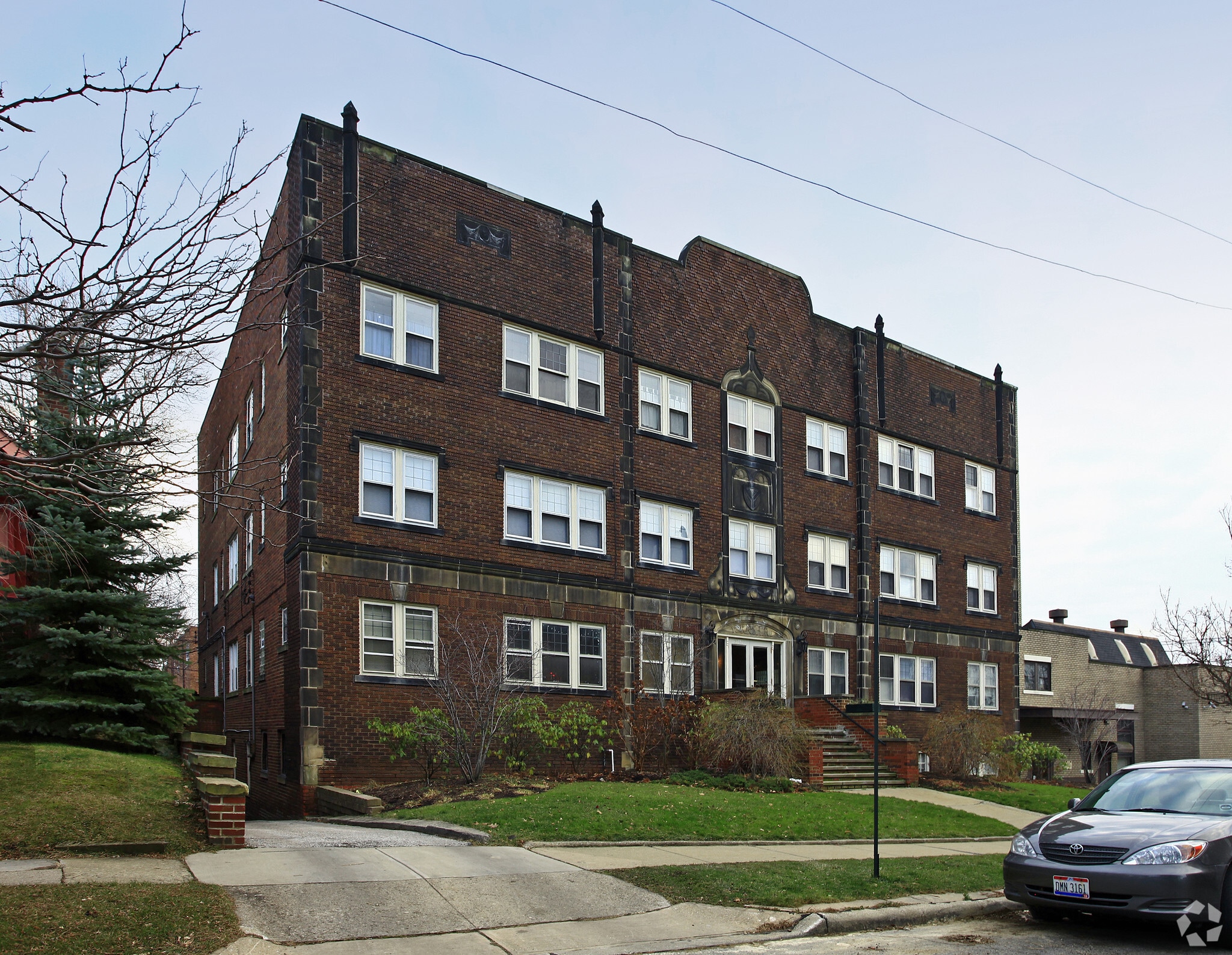 3214 Yorkshire Rd, Cleveland Heights, OH for Sale