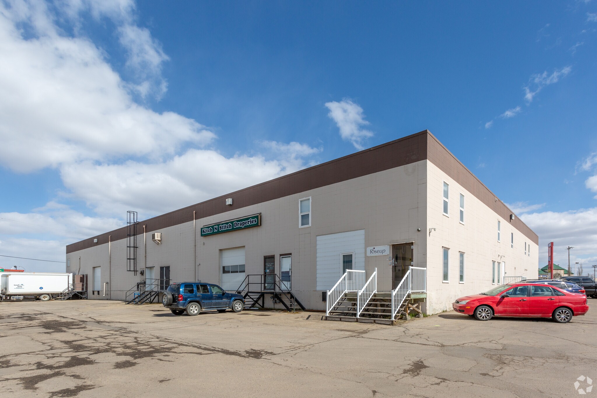 5908 50th St, Leduc, AB for Rent