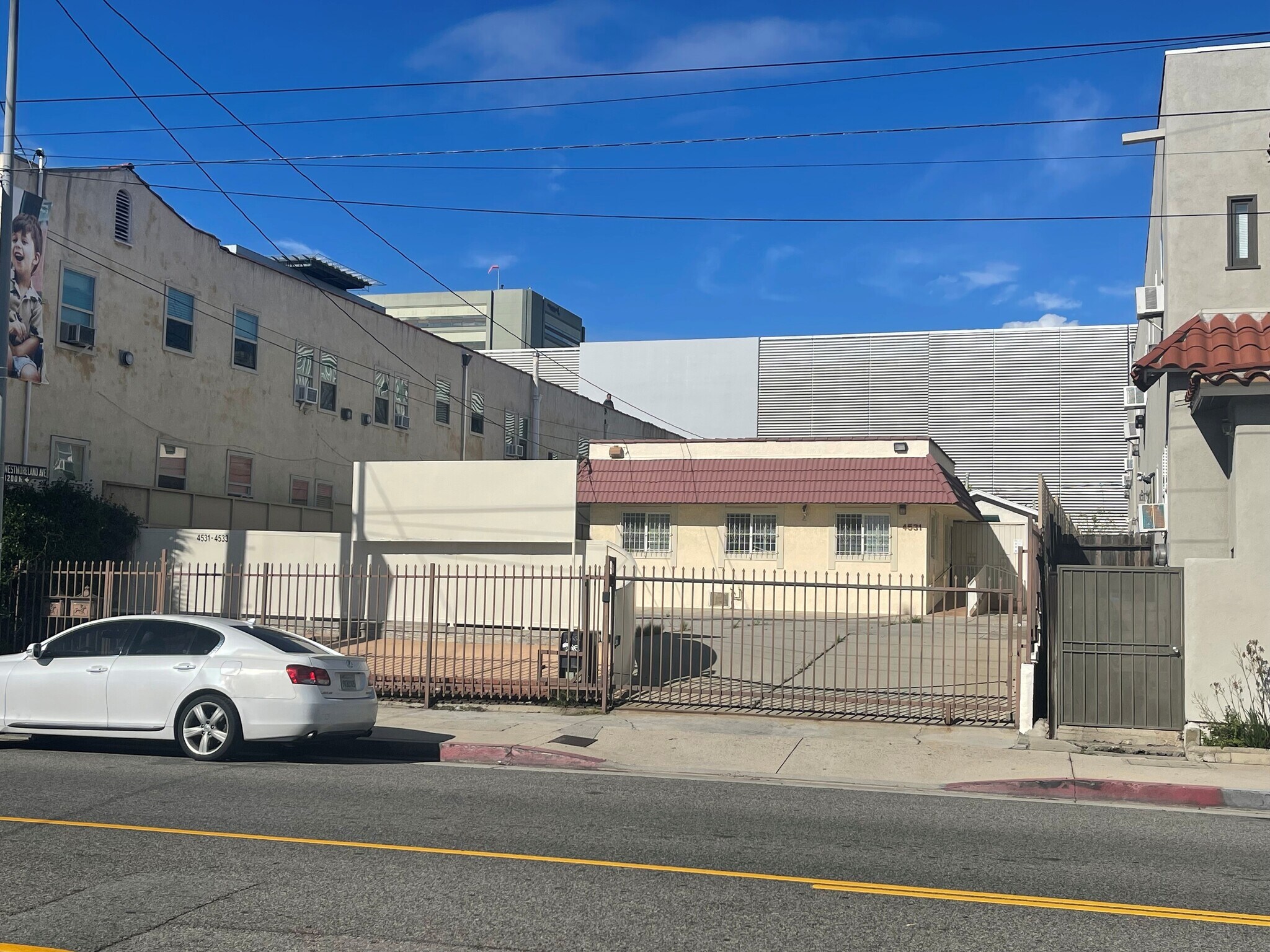 4531 Fountain Ave, Los Angeles, CA for Rent