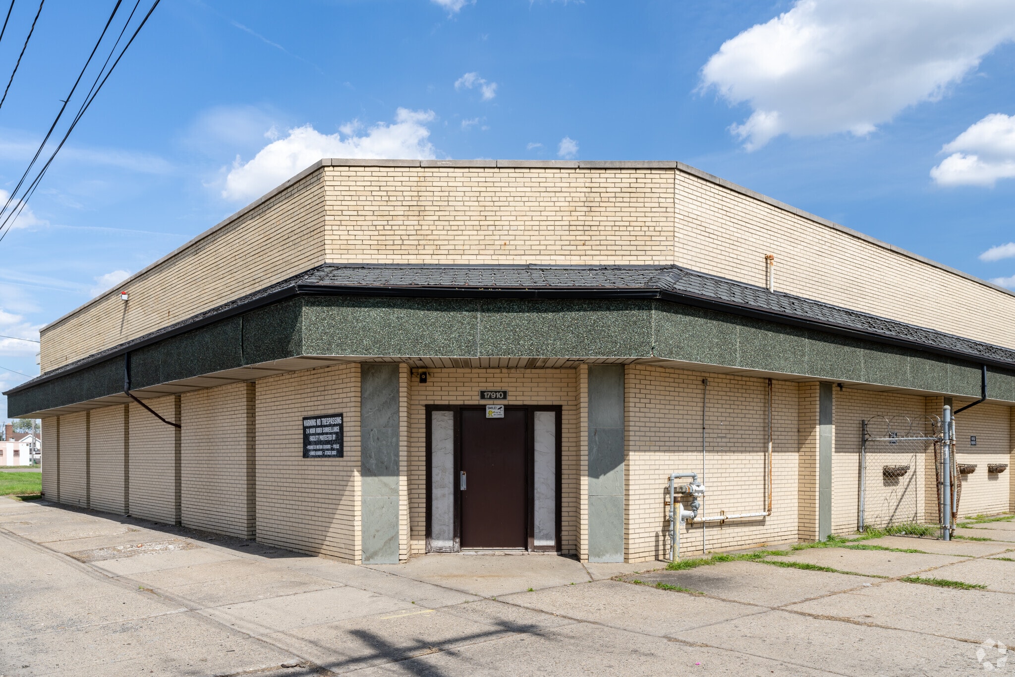 17910 Van Dyke St, Detroit, MI for Sale