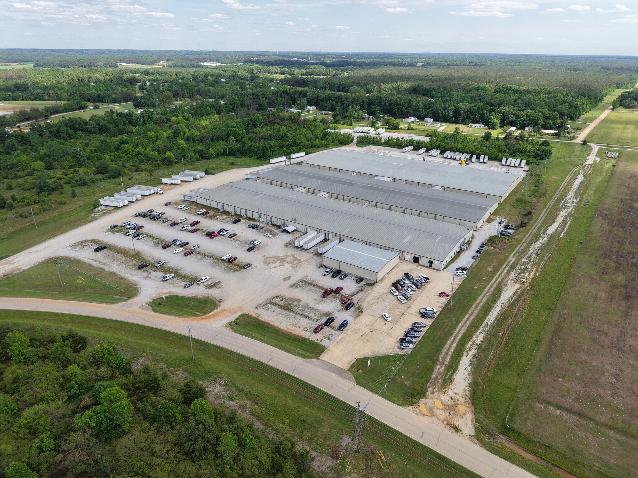 957 Pontotoc County Industrial Pky, Ecru, MS for Rent