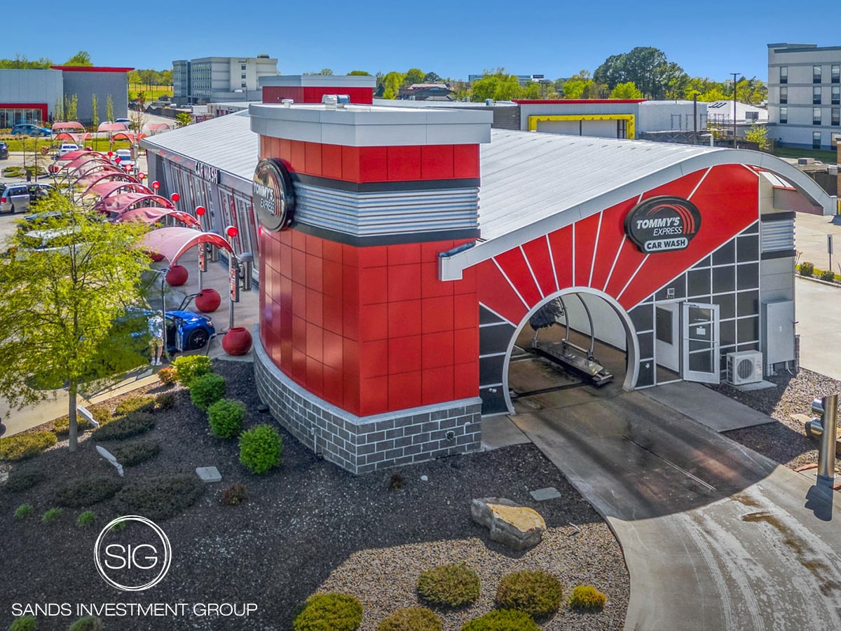 4571 W Sunset Ave, Springdale, AR for Sale