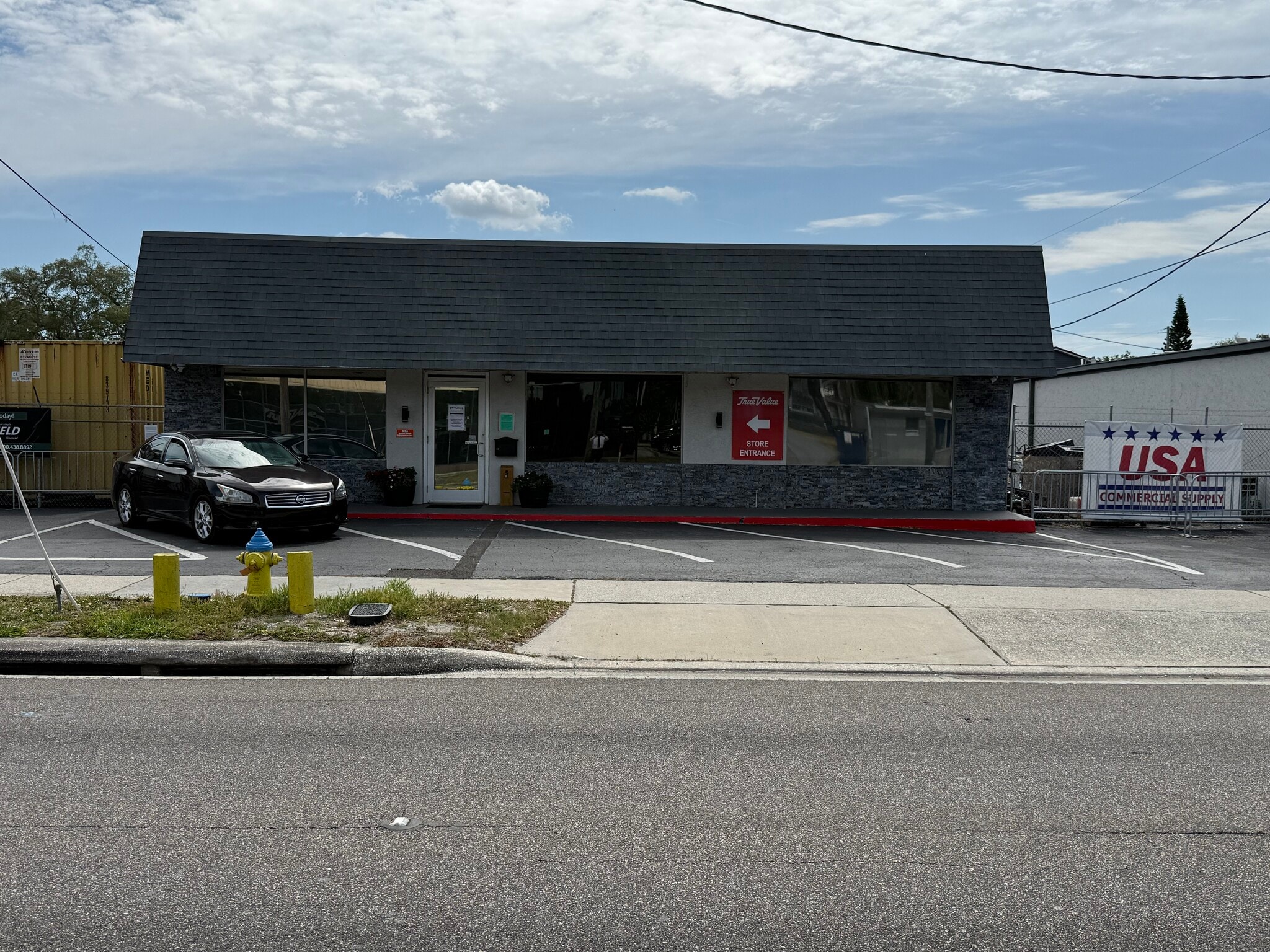 9511 N Nebraska Ave, Tampa, FL for Sale