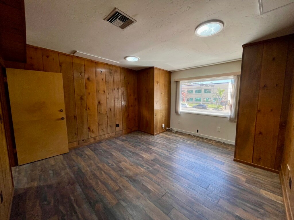 11510 Woodside Ave, Santee, CA for Rent