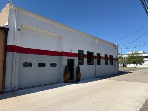 1020 W 14 Mile Rd, Clawson, MI for Sale
