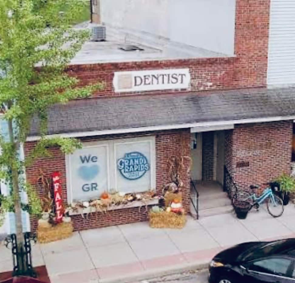 24163 Front St, Grand Rapids, OH for Sale