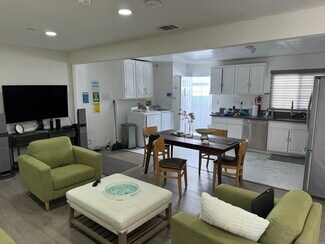 Los Angeles, CA Assisted Livings - 4669 W Olympic Blvd