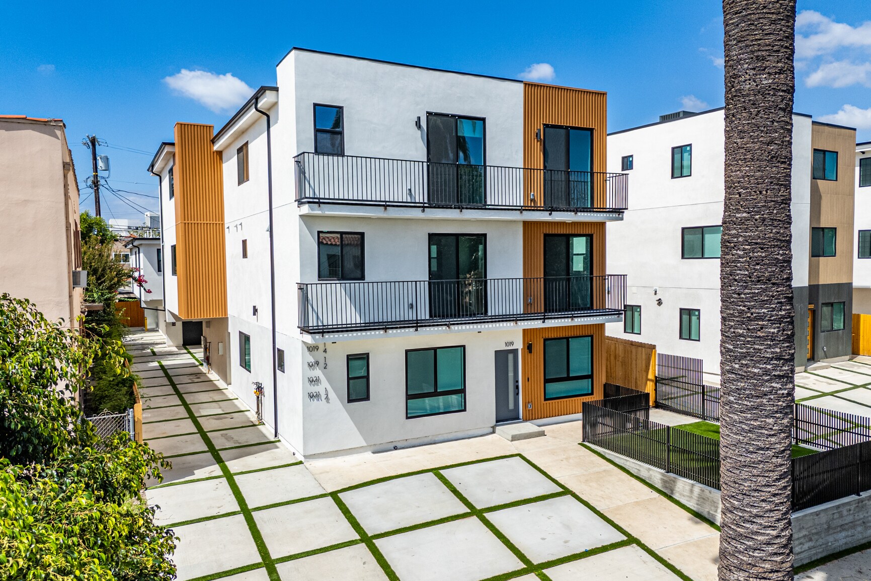 1019 S Citrus Ave, Los Angeles, CA for Sale
