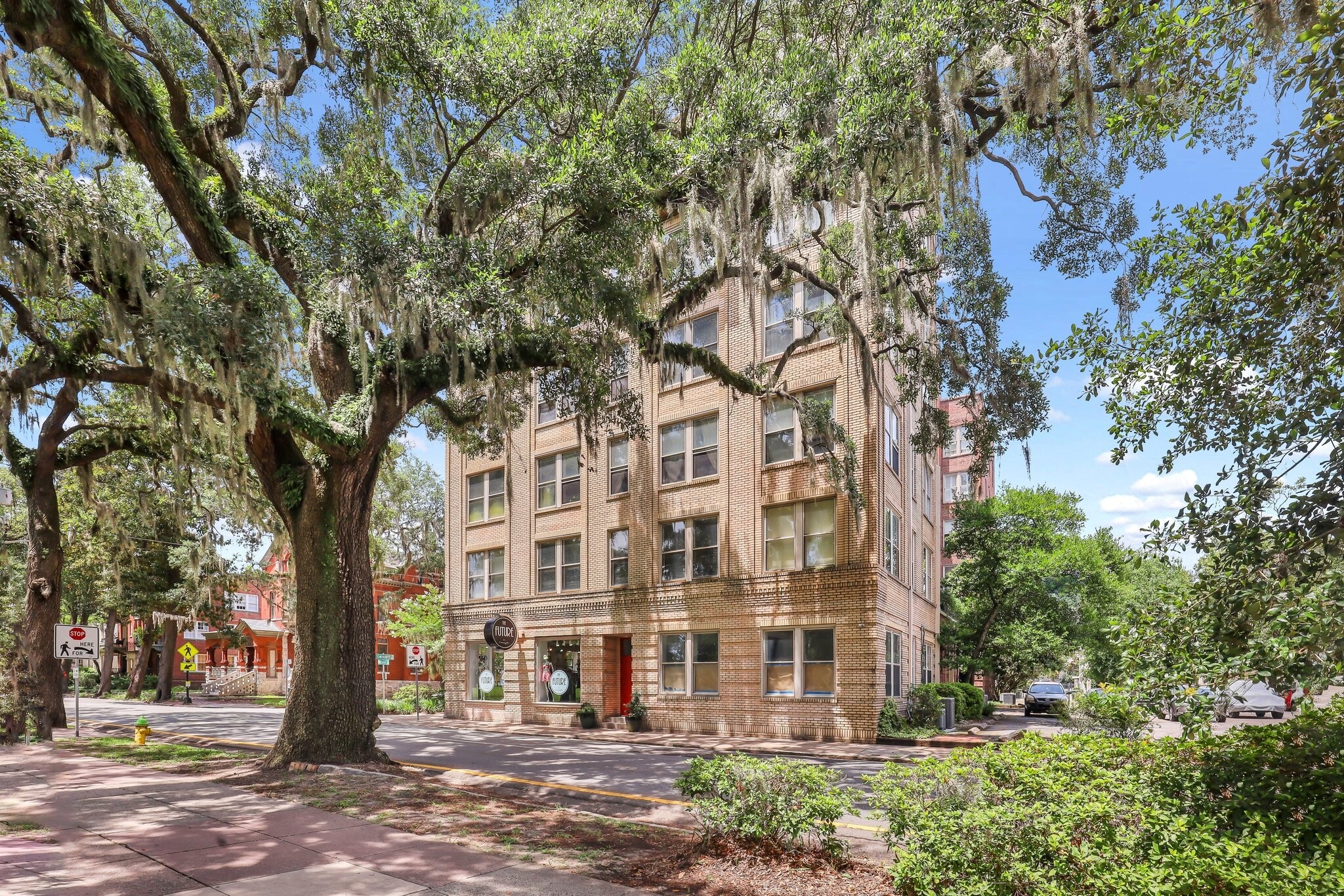 106 W Gwinnett St, Savannah, GA for Sale