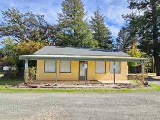 Middletown, CA Storefront Retail/Residential - 21298 Calistoga rd