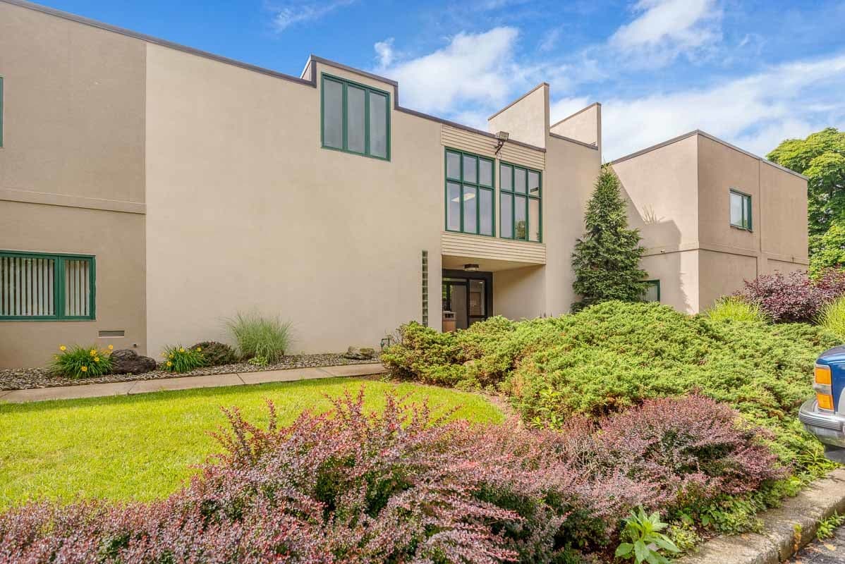 401-423 Coventry Dr, Phillipsburg, NJ for Sale