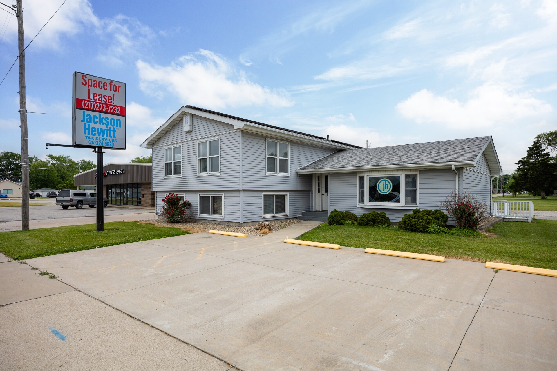 902 W Union Ave, Litchfield, IL for Sale