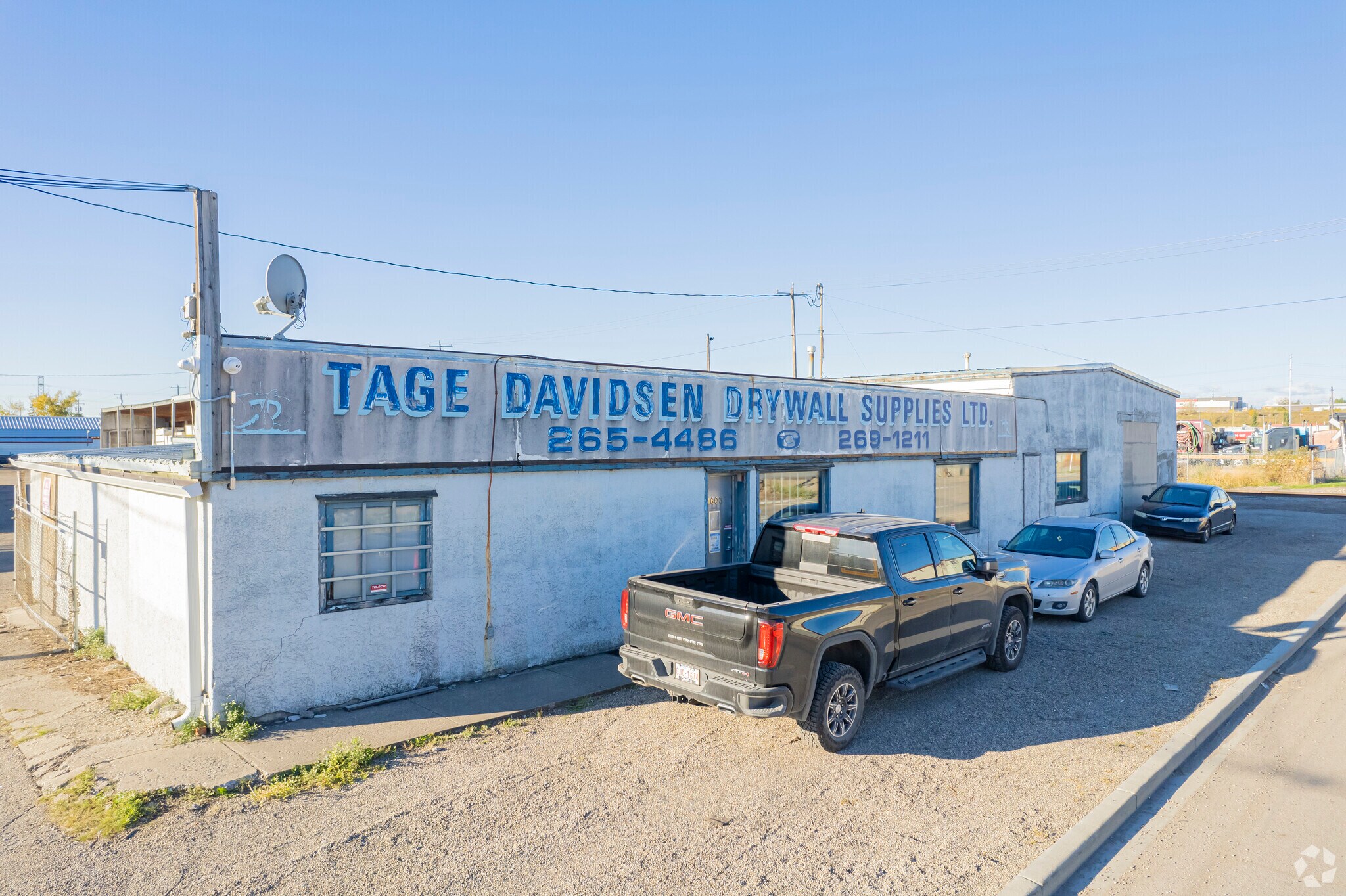 1603 38th Ave SE, Calgary, AB for Rent